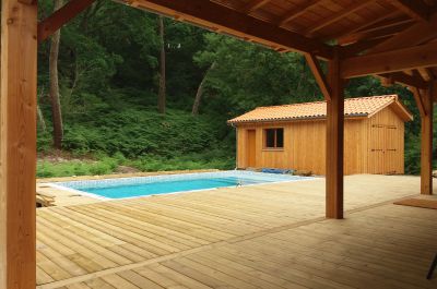 Création de piscine béton terrasse Gironde 33